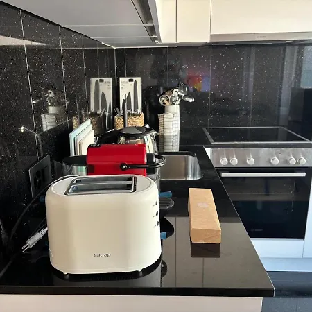 Skyline Terrace Stay- Heart Of Apartment Lausanne